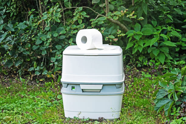 Best Luxury portable toilet rental  in Seymour, WI